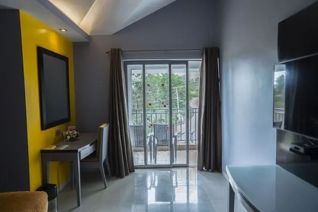 Luxury Süit, Balkon, Bahçe Manzaralı (with living room)