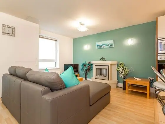 Ev (2 Bedrooms)