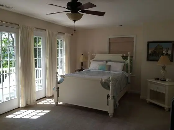 Deluxe Oda (Cape Charles)