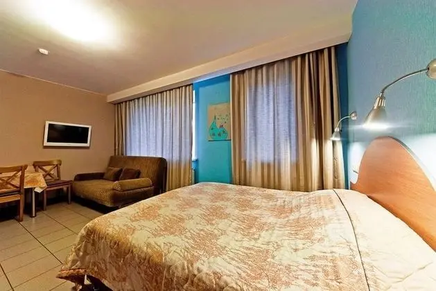 Comfort Tek Büyük Yataklı Oda