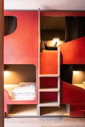 Standard Ortak Ranzalı Oda, Nehir Manzaralı (Shared Bathroom)