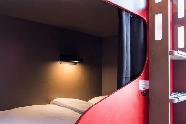 Standard Ortak Ranzalı Oda, Nehir Manzaralı (Shared Bathroom)