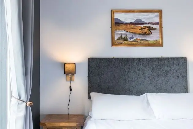 Standard Tek Büyük Yataklı Oda, 1 Çift Kişilik Yatak (Shared Bathroom)