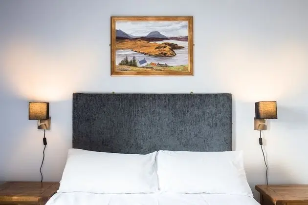 Standard Tek Büyük Yataklı Oda, 1 Çift Kişilik Yatak (Shared Bathroom)