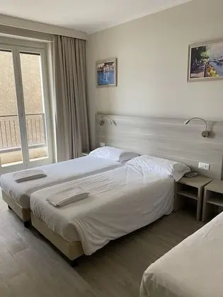 Classic Üç Kişilik Oda