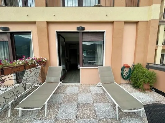 Tek Büyük Yataklı Oda, Balkon, Göl Manzaralı