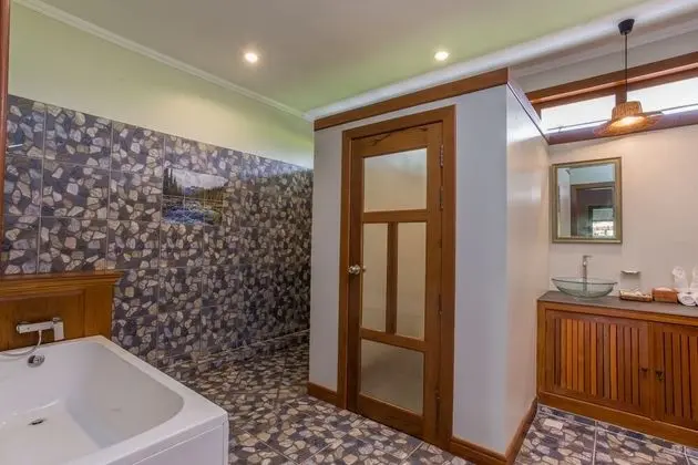 Grand Villa, Bahçe Manzaralı