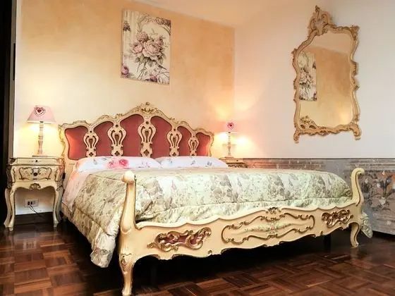 Classic Tek Büyük Yataklı Oda