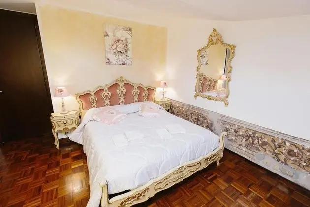 Classic Tek Büyük Yataklı Oda