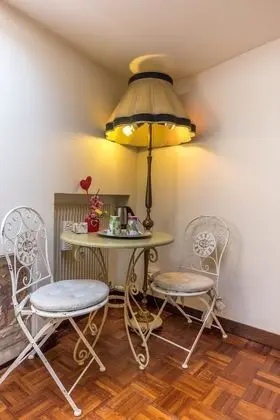 Classic Tek Büyük Yataklı Oda