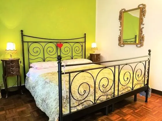 Tek Büyük veya İki Ayrı Yataklı Oda, Balkon