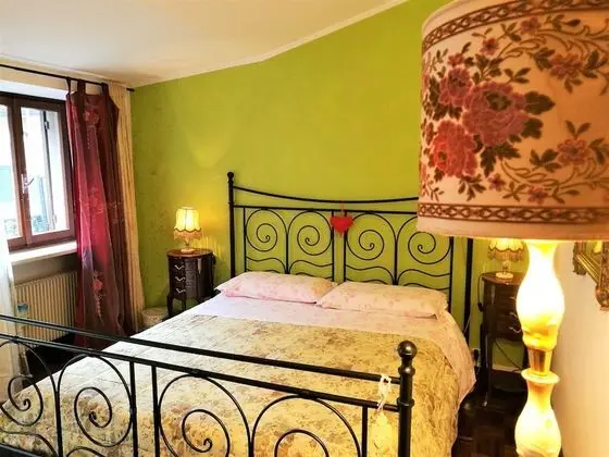 Tek Büyük veya İki Ayrı Yataklı Oda, Balkon