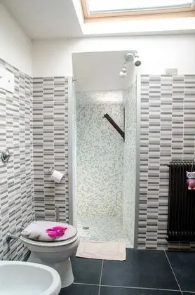 Tek Büyük veya İki Ayrı Yataklı Oda, Balkon