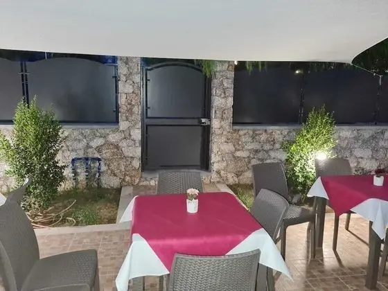 Oda, 1 Yatak Odası, Sigara İçilebilir, Balkon