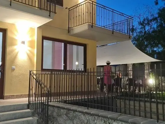 Oda, 1 Yatak Odası, Sigara İçilebilir, Balkon