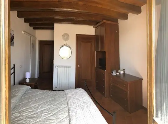 Tek Büyük Yataklı Oda, Banyolu/Duşlu (grigia)