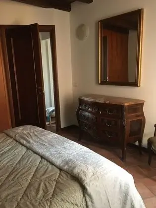 Tek Büyük Yataklı Oda, Banyolu/Duşlu (marrone)