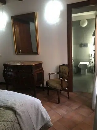 Tek Büyük Yataklı Oda, Banyolu/Duşlu (marrone)