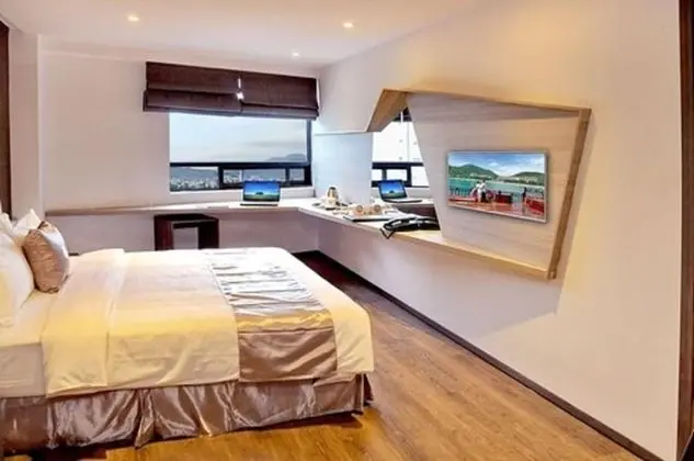 Deluxe Tek Büyük veya İki Ayrı Yataklı Oda, Şehir Manzaralı