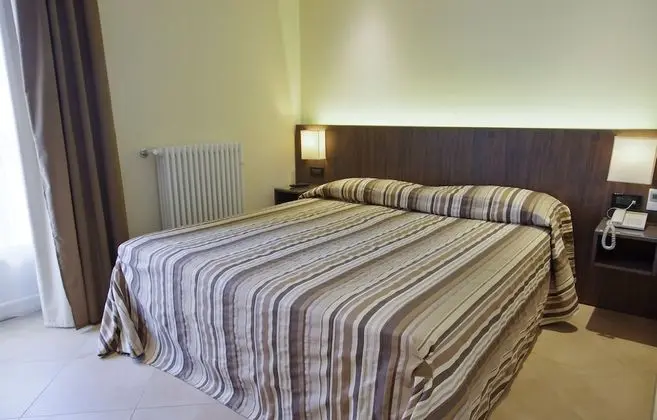 Tek Büyük veya İki Ayrı Yataklı Oda