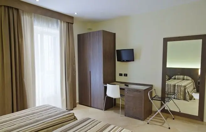 Tek Büyük veya İki Ayrı Yataklı Oda