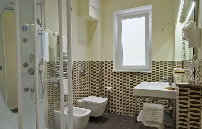 Tek Büyük veya İki Ayrı Yataklı Oda