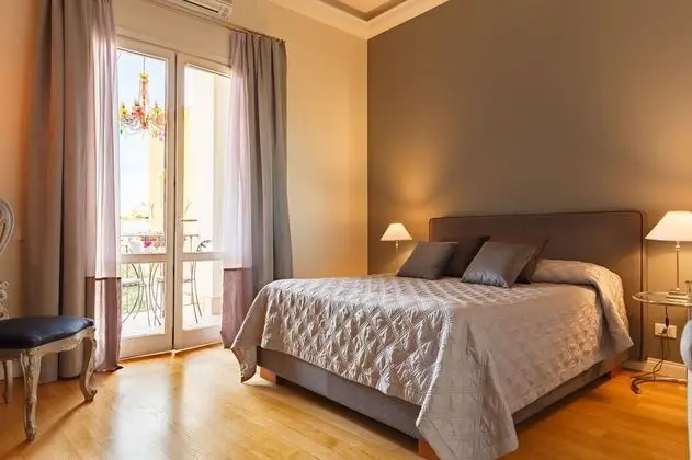 Deluxe Tek Büyük Yataklı Oda (Vista mare o vista giardino)