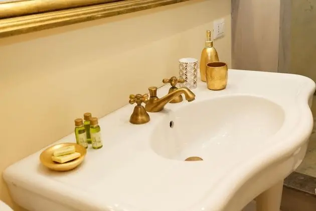 Superior Tek Büyük veya İki Ayrı Yataklı Oda