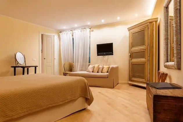 Superior Tek Büyük veya İki Ayrı Yataklı Oda