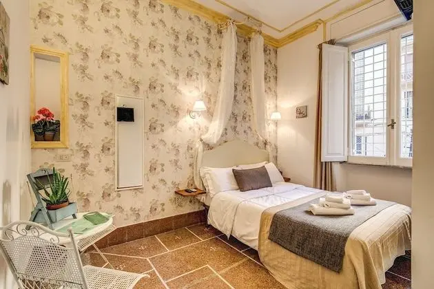 Classic Tek Büyük Yataklı Oda