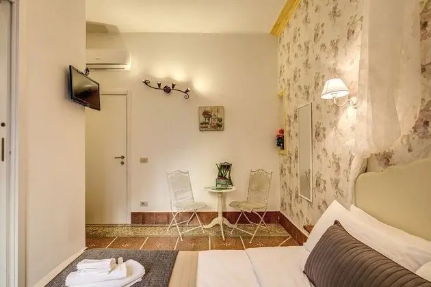 Classic Tek Büyük Yataklı Oda