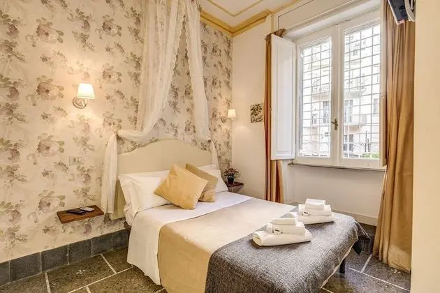 Classic Tek Büyük Yataklı Oda