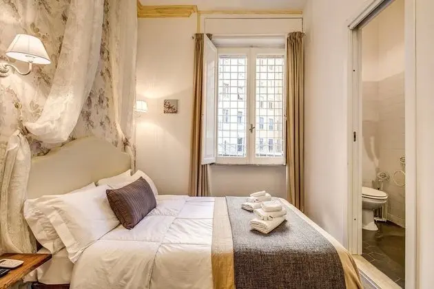 Classic Tek Büyük Yataklı Oda