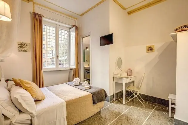 Classic Tek Büyük Yataklı Oda