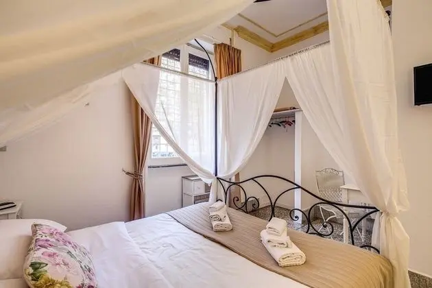 Classic Üç Kişilik Oda