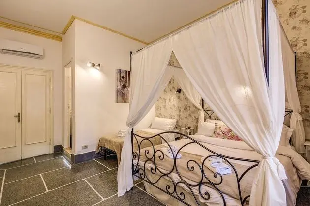 Classic Üç Kişilik Oda