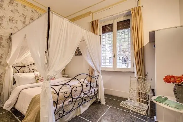 Classic Üç Kişilik Oda