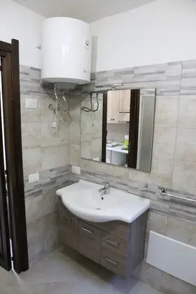 Tek Büyük Yataklı Oda, Özel Banyo (Green)