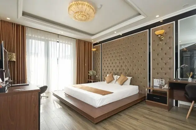 Deluxe Tek Büyük Yataklı Oda
