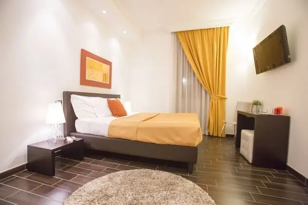 Tek Büyük Yataklı Oda