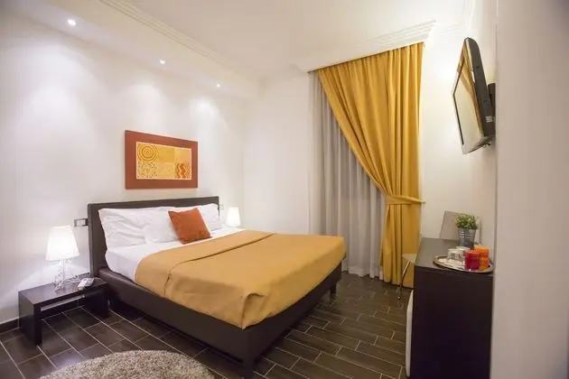 Tek Büyük Yataklı Oda