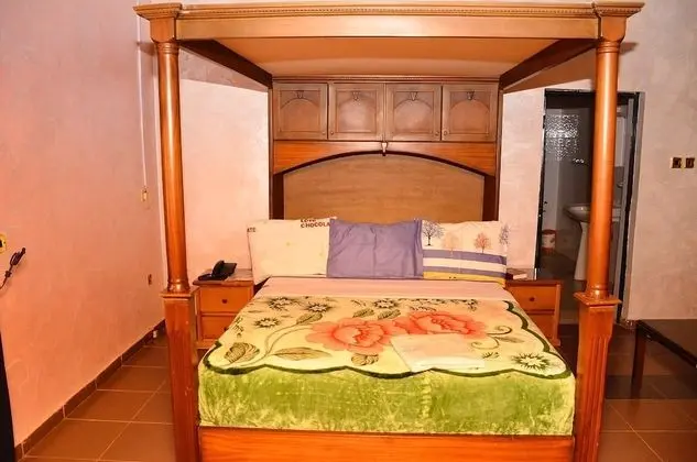 Çatı Katı Süiti (Penthouse)