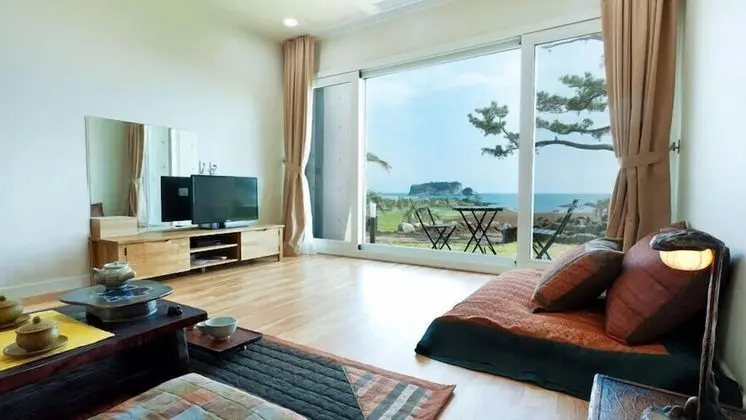 Deluxe Tek Büyük Yataklı Oda (Type B)