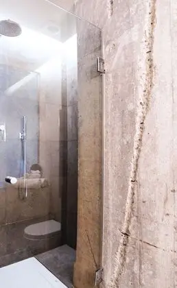 Tek Büyük veya İki Ayrı Yataklı Oda, Balkon