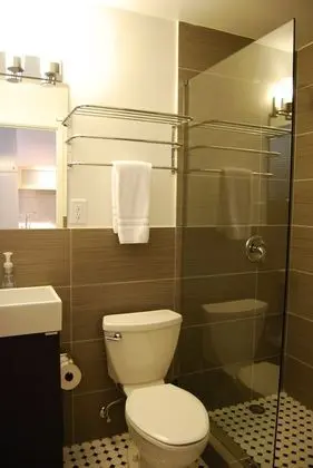 Chic Premium Studio Apartment (47 25th St NW, Atlanta GA 30309)*