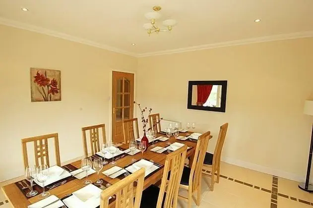 Standard Ev, 5 Yatak Odası (3 king + 2 twin)