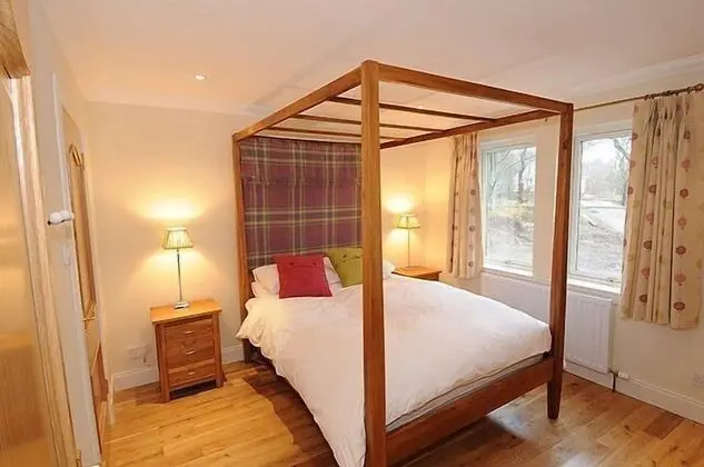 Standard Kır Evi, 3 Yatak Odası (1 four poster double + 2 twins)