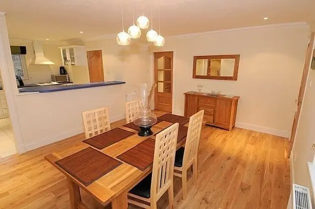 Standard Kır Evi, 3 Yatak Odası (1 four poster double + 2 twins)