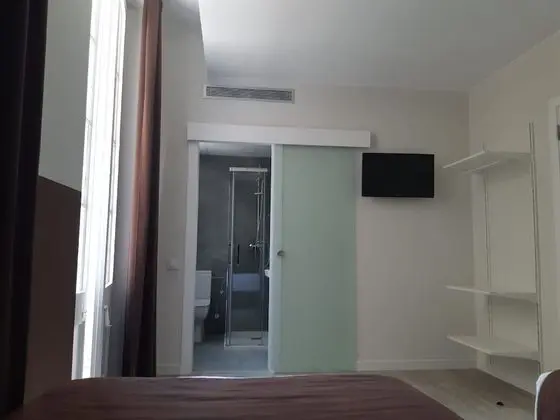 Tek Büyük Yataklı Oda