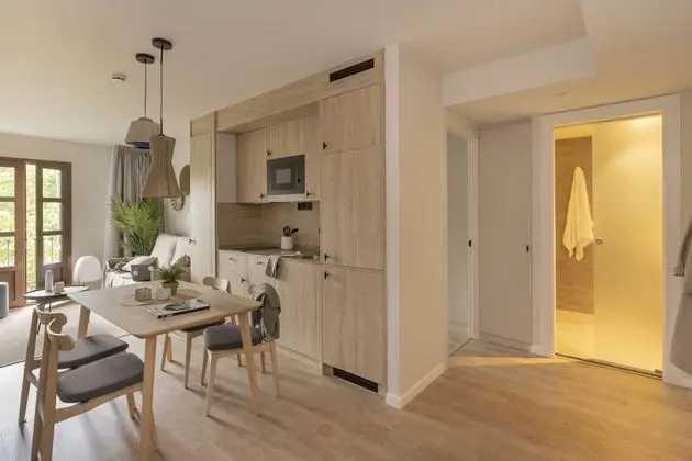 Apart Daire, 2 Yatak Odası, Balkon